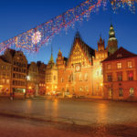 __-fotoliacom-131818344-m-rathaus-in-breslau-bei-nacht-polen