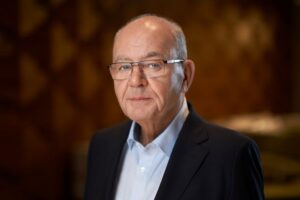 Porträt Peter Pülm Senior Partner von Pülmreisen.