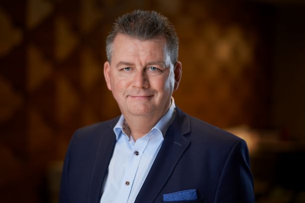 Porträt Stefan Pülm Geschäftsführer bei Pülmreisen.