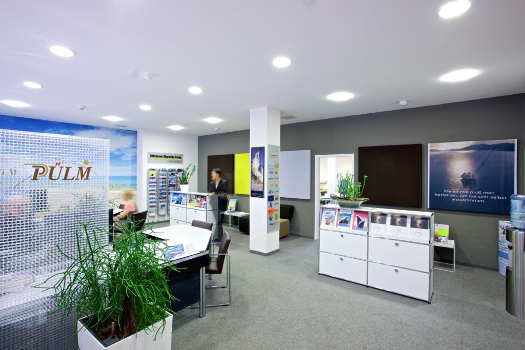 Das Hapag-Lloyd-Reisebüro in Hildesheim ist ein Standort von Pülmreisen.